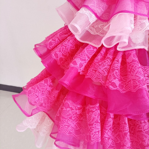 美品！ステージドレス 演出ドレス 可愛いピンク系 フリルたっぷり  