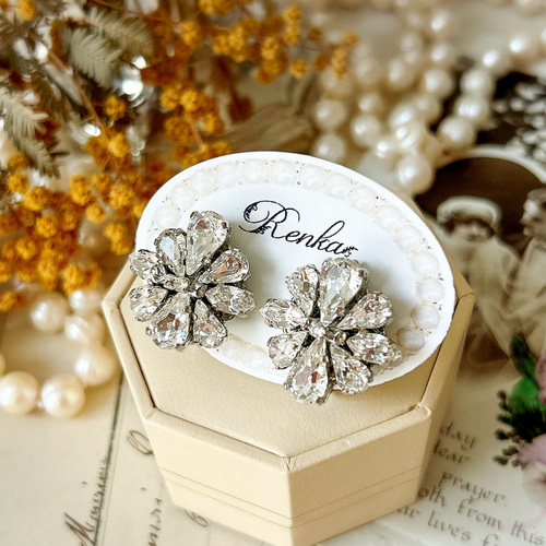 樹脂♡お花♡スワロフスキー入り