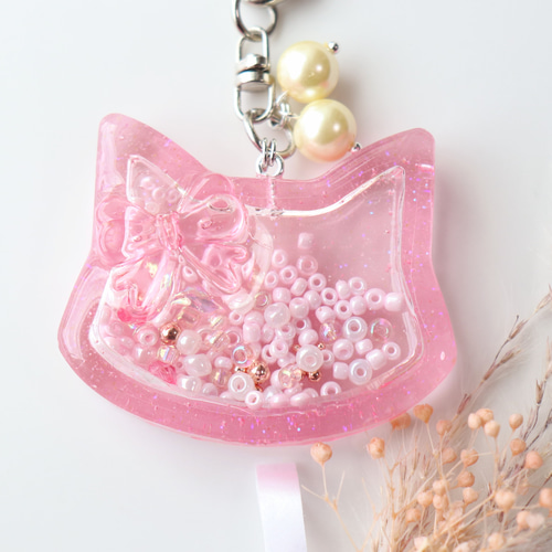 ねこ シャカシャカ キーホルダー レジン シェイカー ピンク
