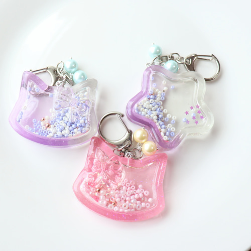 ねこ シャカシャカ キーホルダー レジン シェイカー ピンク
