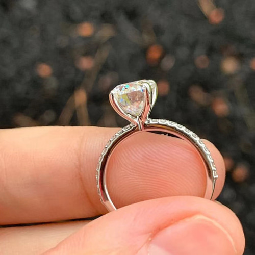 newデザイン】2.5ct オーバル モアサナイト リング K18WG 指輪・リング 