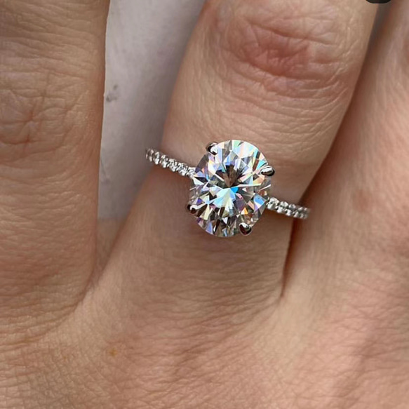 newデザイン】2.5ct オーバル モアサナイト リング K18WG 指輪・リング  