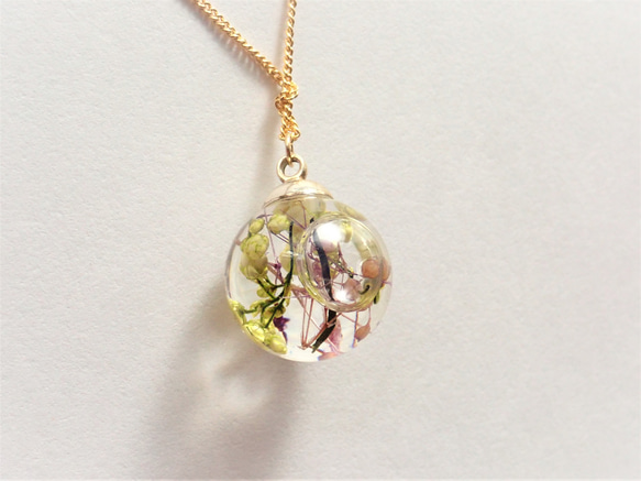 小花滿開　永生花浮游花項鍊　長度可調校　❊空郵台灣5-7天 第1張的照片