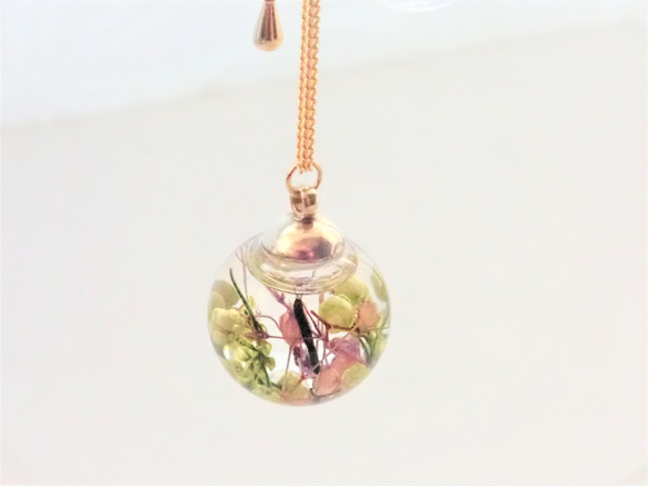 小花滿開　永生花浮游花項鍊　長度可調校　❊空郵台灣5-7天 第3張的照片