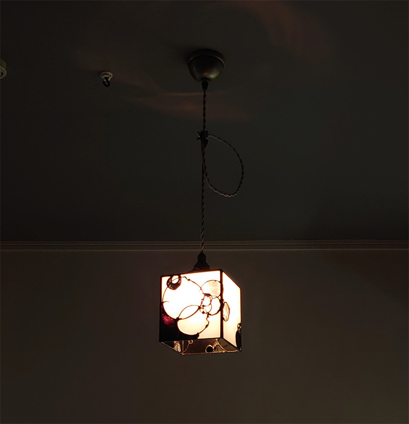 【再販】ガラスライトシェード・白と泡と深紫3046・灯具付き