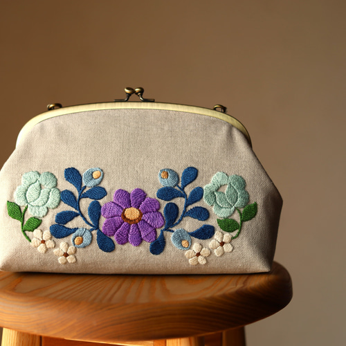 ナチュラルリネン 花刺繍 バッグ ポシェット ポシェット Piros