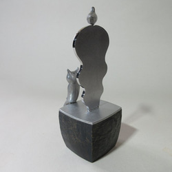オブジェ「座るネコと鳩」 5枚目の画像