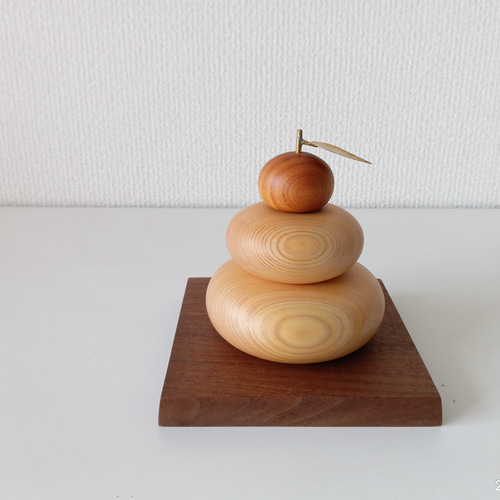 木の鏡餅 小 - ひのき （数量限定） その他インテリア雑貨 Okalu