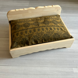 【サンプル価格】木製　ペットベッドと羽毛クッションのセット！　リアルダウン使用 3枚目の画像