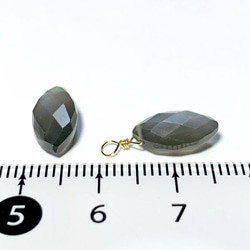 【天然石チャーム】グレームーンストーン　マーキスカット 14kgf ２個　ハンドメイド素材 4枚目の画像
