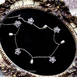 【訂做】梭織蕾絲小花淡水珍珠項鍊&lt;銀灰色&gt; 第6張的照片