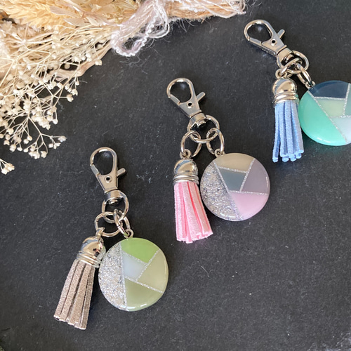 255 タッセルキーホルダー＊ぷっくりハート✨ハンドメイド