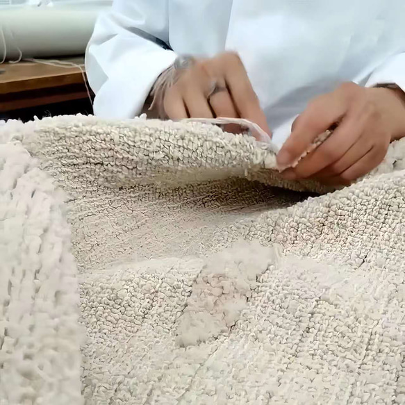 【受注制作】手織りニュージーランドウールカーペット ハンドメイドカシミアウール絨毯 手編ラグ  マット 北海道雪の秘境 17枚目の画像