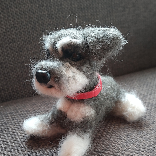 羊毛フェルト ミニチュアシュナウザー 羊毛フェルト olive 通販