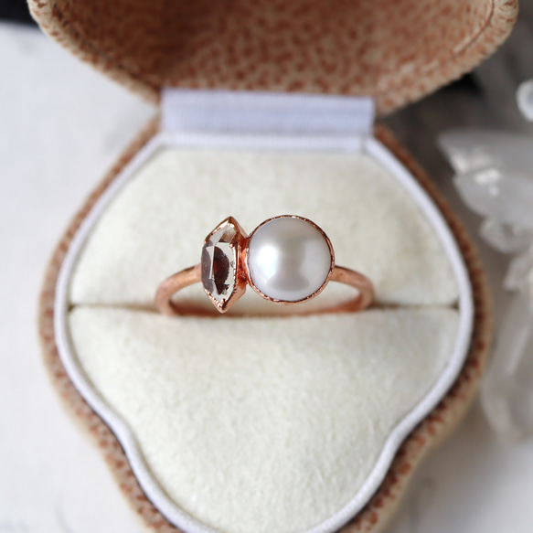 毛坯鑽石石英和珍珠戒指 第2張的照片