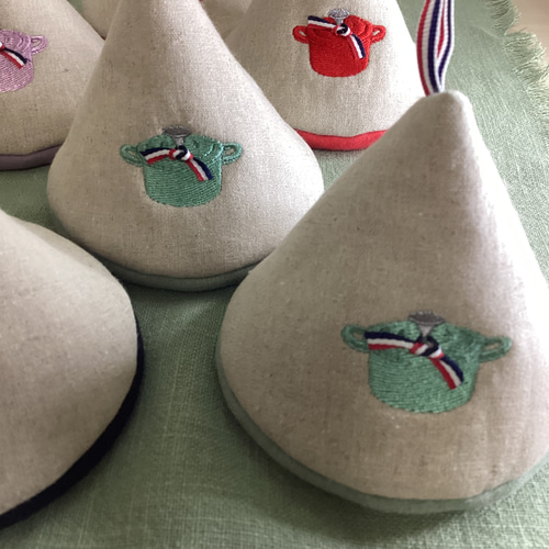 刺繍三角鍋つかみ ペア その他キッチン小物 ちづる 通販 16619974