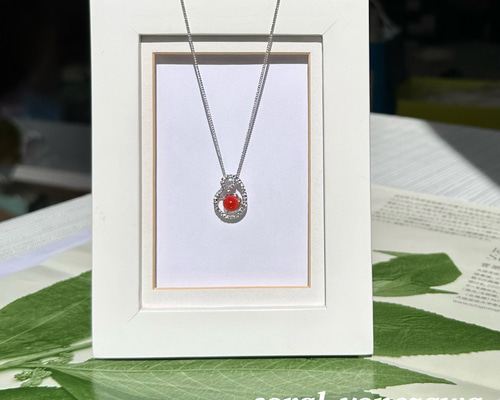 赤珊瑚玉付き シルバー ジュリコニア デザインペンダント R50929Y2