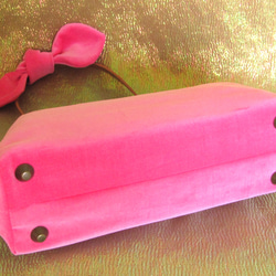 レトロチックな別珍のバッグ（ピンク） 5枚目の画像