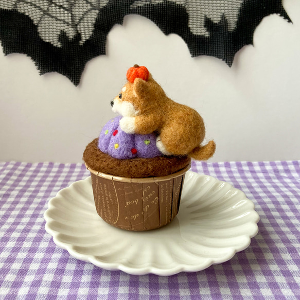 おかしな柴犬のハロウィンカップケーキ 2枚目の画像
