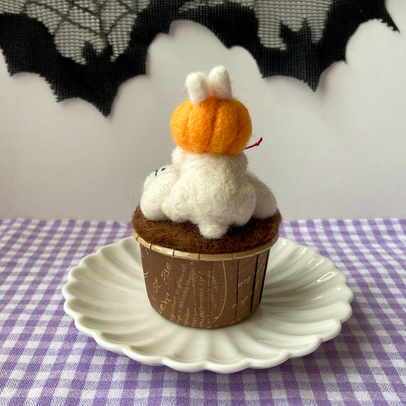 おかしなウサギのハロウィンカップケーキ 4枚目の画像