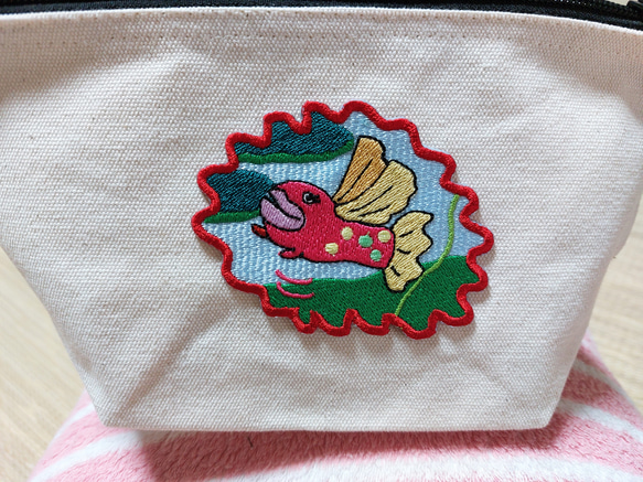 魚に女と描きまして ワッペン アップリケ 刺繍 可愛い ポップ 個性的 オリジナル 日本製 ピンク レッド ファンシー 19枚目の画像