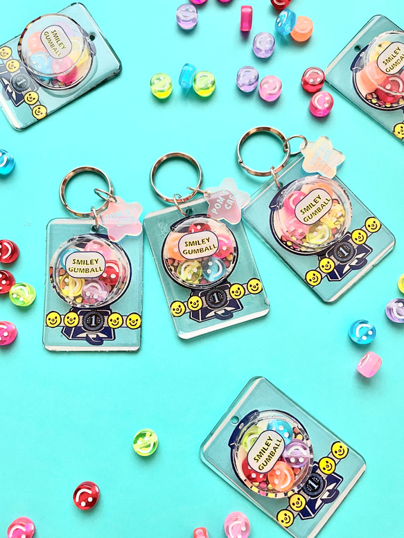 Plate pc Smiley Gumball machine charm 2枚目の画像