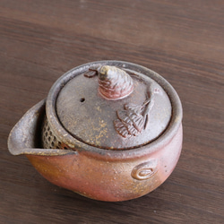 備前焼 宝瓶（松） 桐箱付き 【A】【陶器・急須】 7枚目の画像