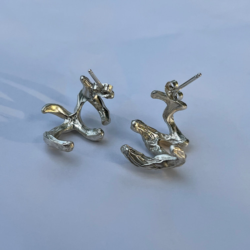 トゲトゲピアス• ピアス（スタッド・一粒） korocoro 通販