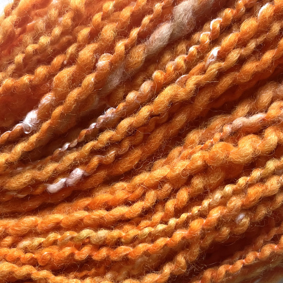 手紡ぎ毛糸〜 双糸 サンセットオレンジ　50g　Ｒ-11 1枚目の画像