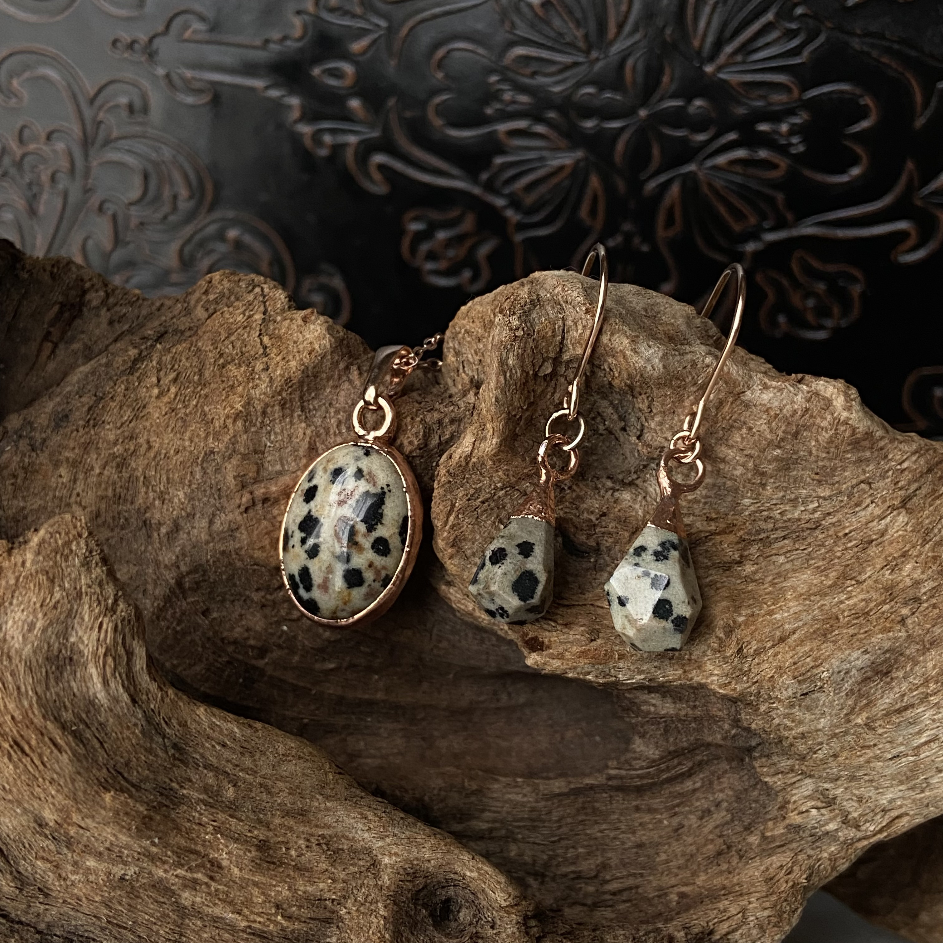 お得なsetダルメシアンジャスパーのネックレスとピアス、イヤリング