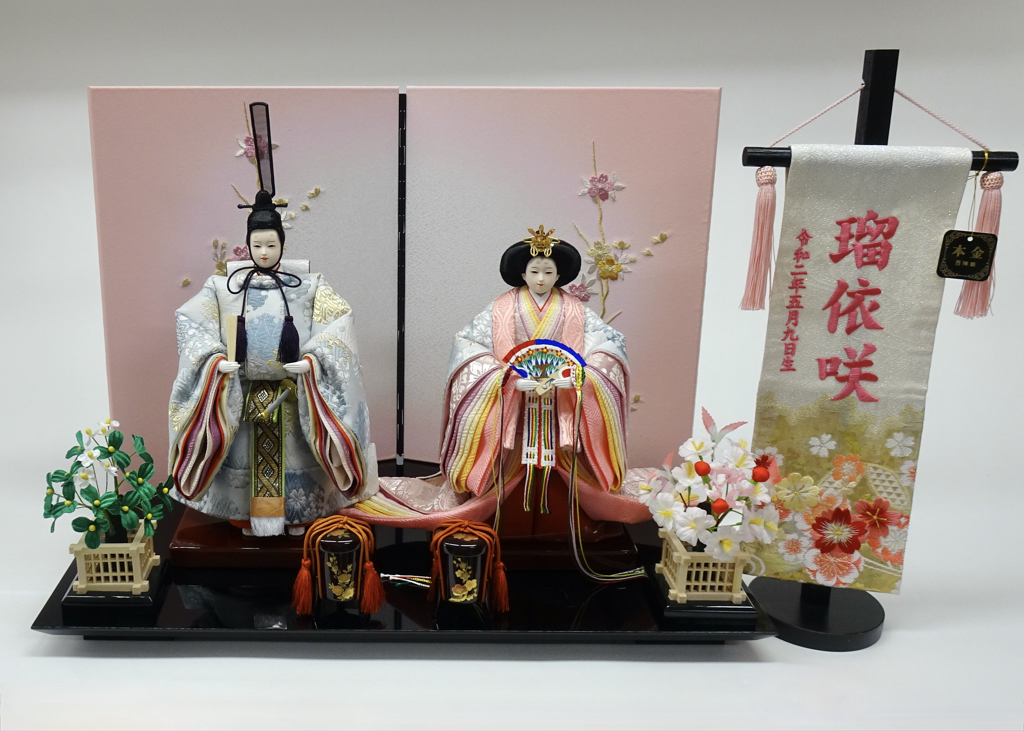 UR8142 中古 雛人形 お雛さま 三五親王 芥子5人飾 寿慶作 UR8142 中古 雛人形 お雛さま 三五親王 芥子5人飾 寿慶作 - メルカリ