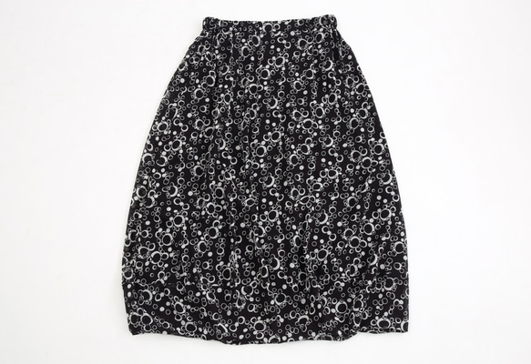 #433ソフトバルーンスカート(白黒) 2枚目の画像