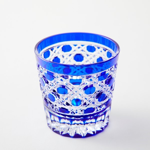 江戸切子　瑠璃被せクリスタルガラス酒グラス 1枚目の画像