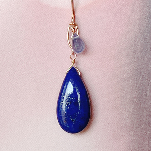 619 天然石　ラピスラズリ　6㎜　瑠璃　ピアス　イヤリング 天然石／ラピスラズリの一粒ピアス⭐︎イヤリング ピアス