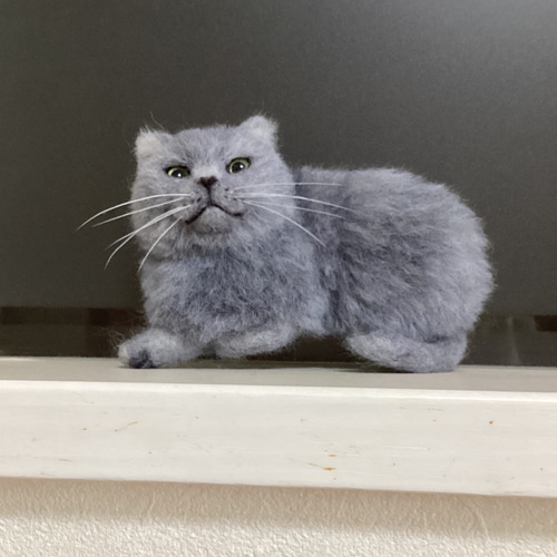 羊毛フェルト ミニねこブローチもふもふ ブリティッシュショートヘア