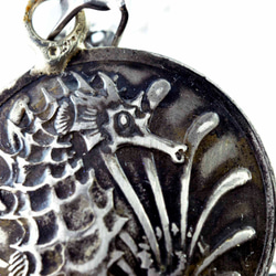 手彫りフェザー刻印 イーグルフェザー彫りペンダントトップ シルバー