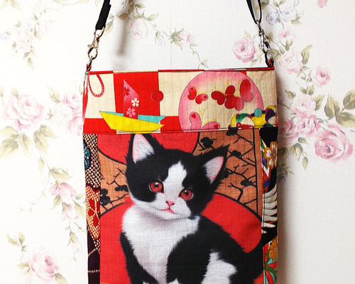 感謝価格　SALE パッチワーク　猫柄　16cmファスナーポーチ 人気　７点 感謝価格 SALE パッチワーク 16cmファスナーポーチ 人気
