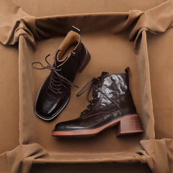 低めヒールで安定感があり歩きやすい、 ブーツ オックスフォード