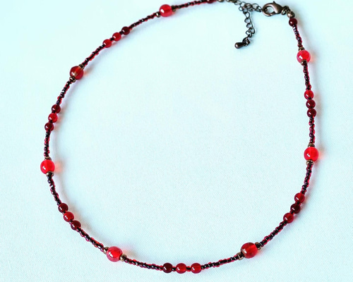一点限り】赤いビーズのショートネックレス various red チョーカー