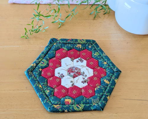 ポットマット☆クリスマス飾り☆パッチワークキルト☆Xmas2023 ポット