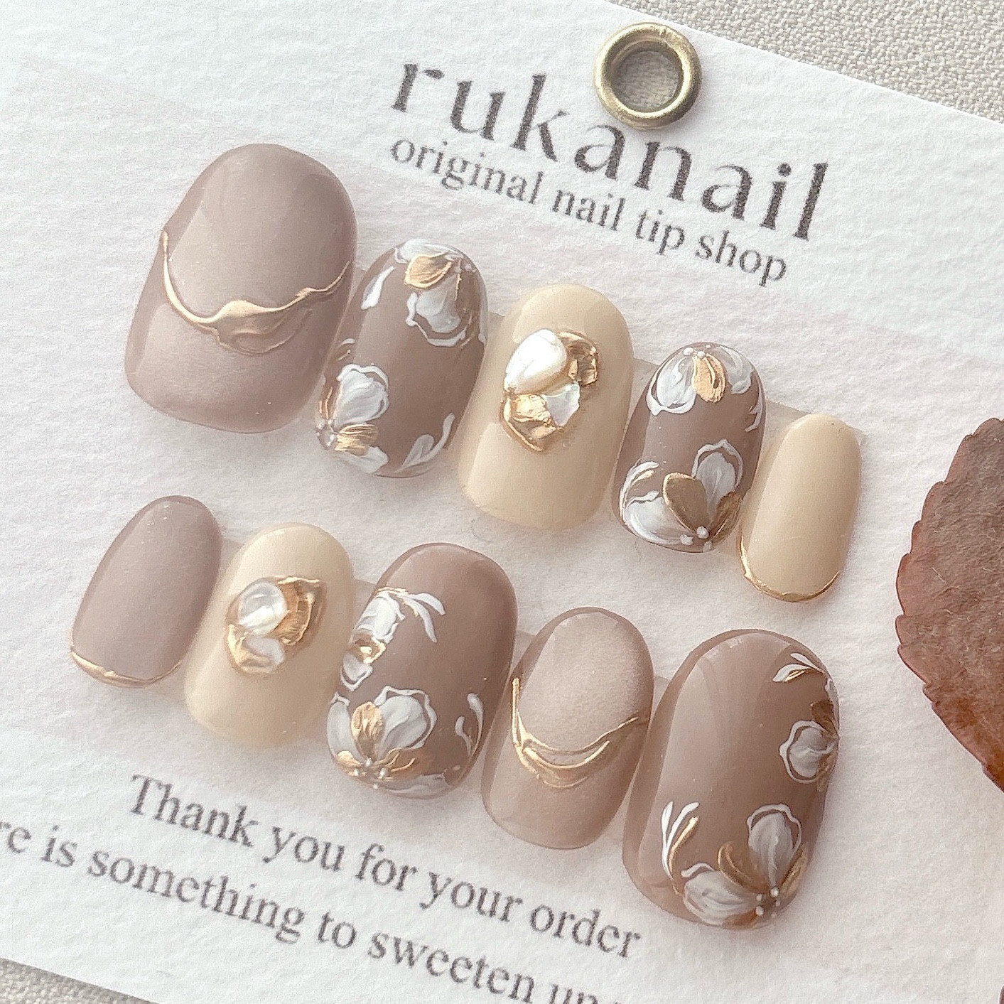 ネイルチップ オーダー ベージュ ブラウン リボン マグネット ハート ネイルチップ オーダー ベージュ ブラウン リボン マグネット