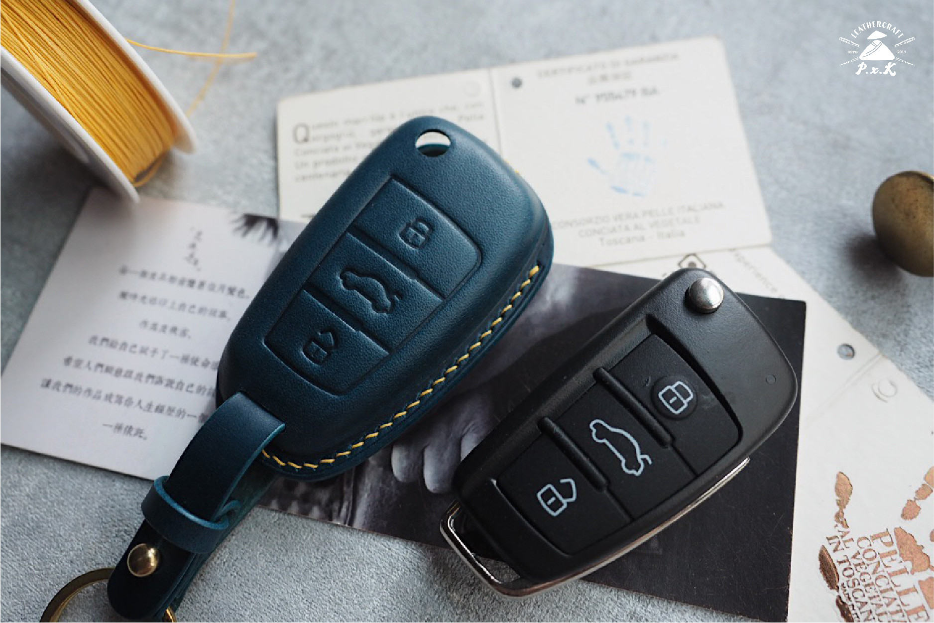【新品】アウディ　本革名刺入れ　定期入れ　パスケース　財布　Audi ノベルティ 新品】アウディ本革名刺入れ定期入れパスケース財布Audi ノベルティ