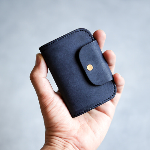 ✨Thom Browne レザーカードケース 3バーロゴ 美品 ✨Thom Browne レザーカードケース 3バーロゴ 美品 小物