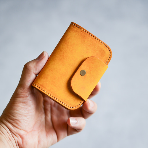 送料無料 AURAMU 薄型 カードが入るキーケース イタリアンスクラッチ・オイルレザー TONI ソレイユ 真鍮 キーケース VINCENT  CRAFTED 通販 16623152｜Creema(クリーマ) [AURAMU] 日本製 イタリアン レザー キーケース カードケース 薄型 スマートキー対応 メンズ レディース 本革 MARGO