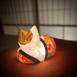 NEBUNEKOのAKARI（青森県ねぶた祭りの和紙と、高知県の土佐和紙つかった猫型ランプ） 5枚目の画像