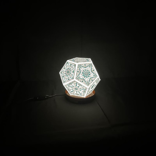 フ*ン様 瀧口正満作　木製抽象顔彫刻 スタンド付き 正12面体の紙ランプNo.2》 スタンドライト・テーブルランプ