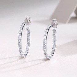 最高品質♥︎ モアサナイト フルエタニティ フープピアス 人口 ダイヤモンド モアッサナイト フープ ピアス ピアス（フープ） AOm Jewelry