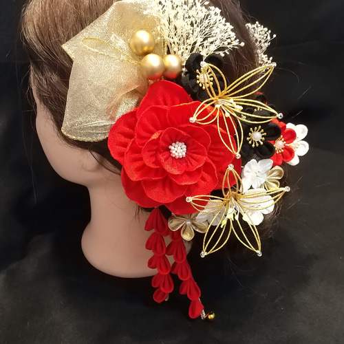 つまみ細工髪飾り 成人式 七五三(金縁赤黒) 成人式髪飾り つまみ細工 赤