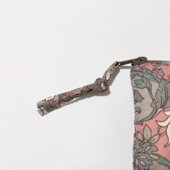 うさぎと小鳥と花のダマスク柄ペンケース（ピンク） 3枚目の画像