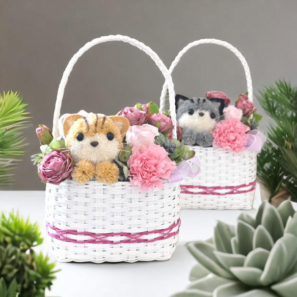 もこペット【猫・ピンクバスケット】プリザーブドフラワー カーネーション 花 誕生日 お祝い フラワーギフト ねこ 1枚目の画像